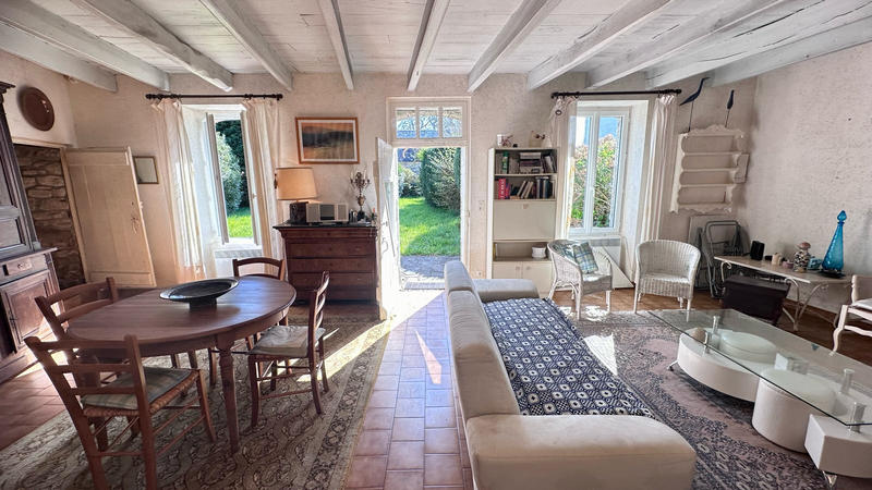 Maison - 104 m² - 4 pièces