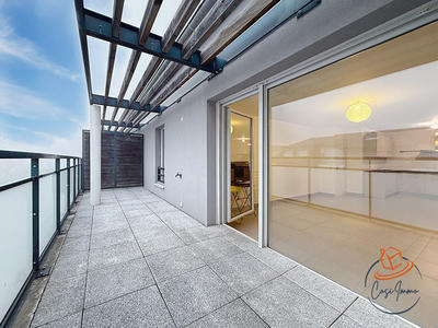 Appartement - 90 m² - 4 pièces