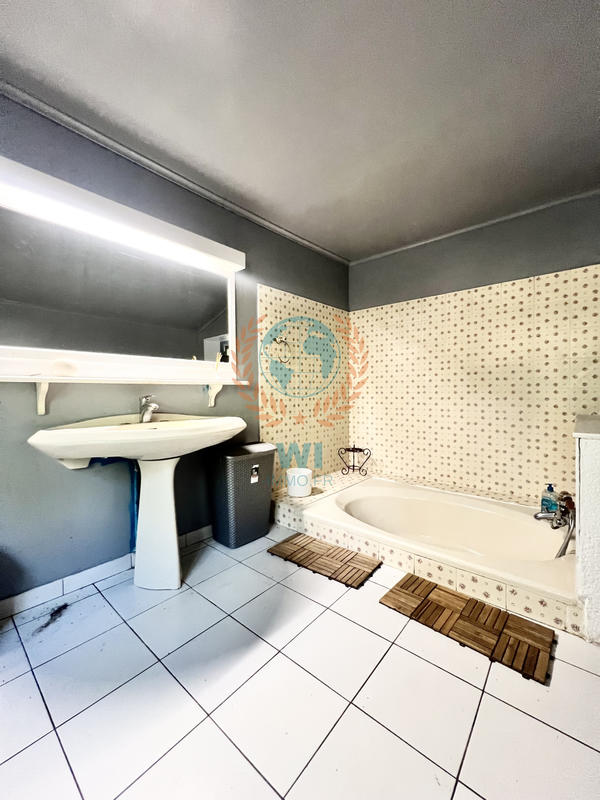 Maison - 183 m² - 6 pièces