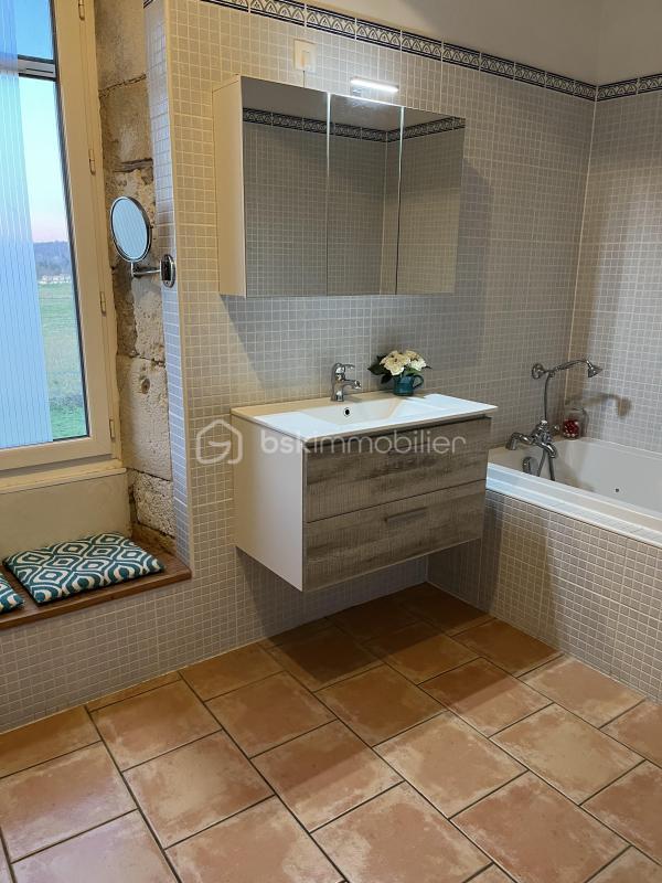 Maison en pierre - 215 m² - 10 pièces