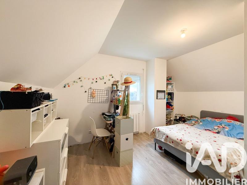 Maison - 90 m² - 5 pièces
