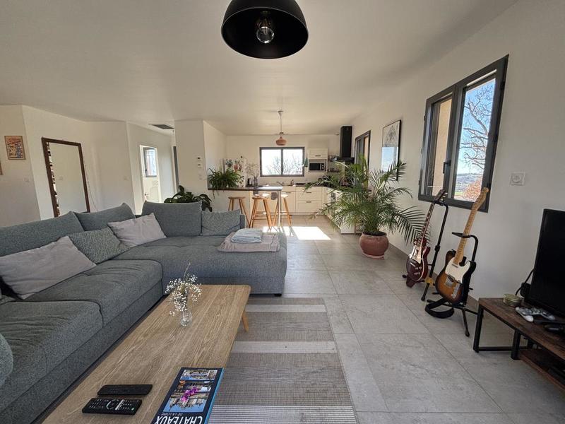 Maison - 102 m² - 4 pièces