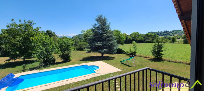 Villa - 212 m² - 5 pièces