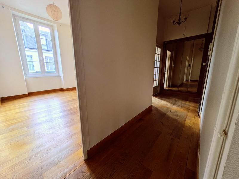 Appartement - 110 m² - 4 pièces