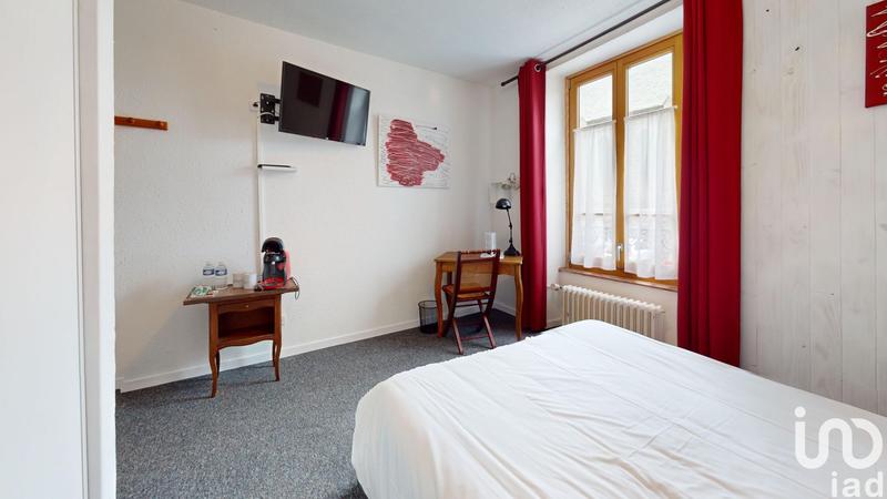 Local commercial - 606 m²