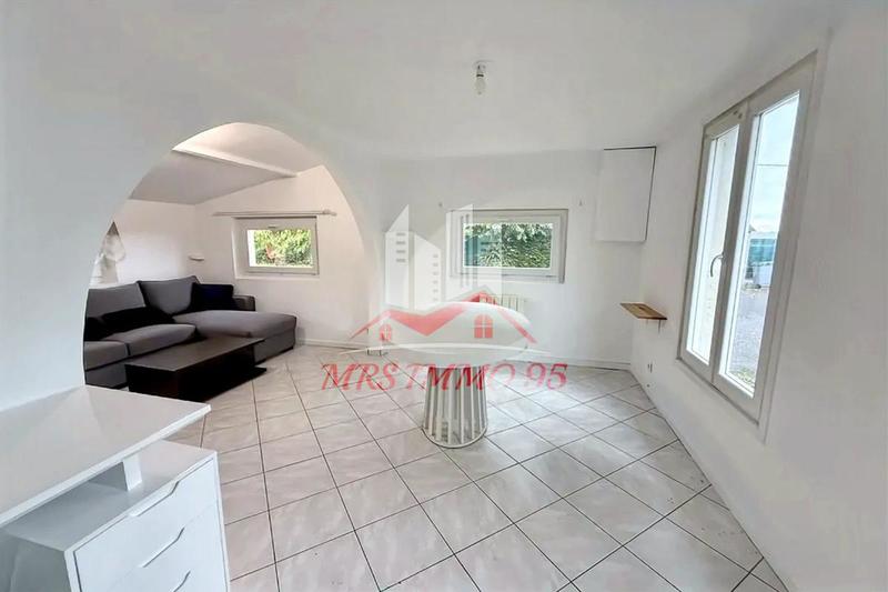 Propriété - 216 m² - 9 pièces