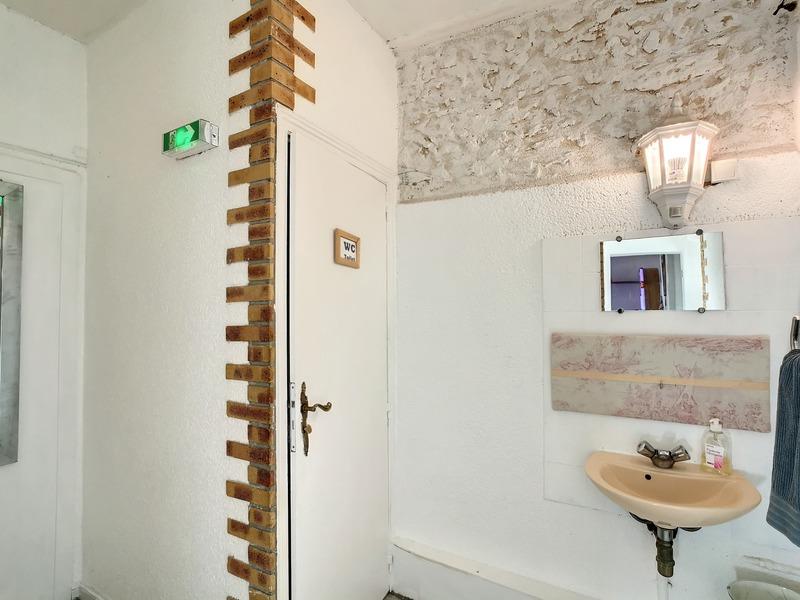 Maison - 216 m² - 9 pièces