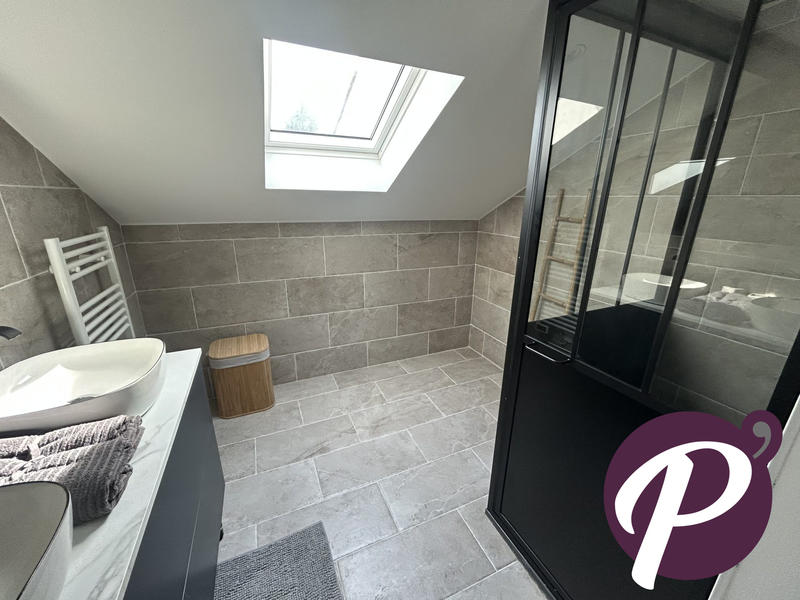 Maison traditionnelle - 132 m² - 5 pièces