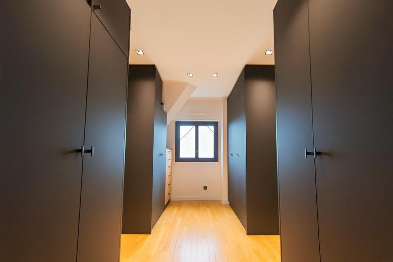 Maison - 254 m² - 7 pièces