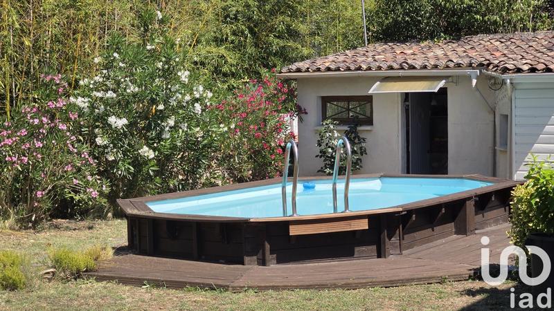 Maison - 225 m² - 7 pièces