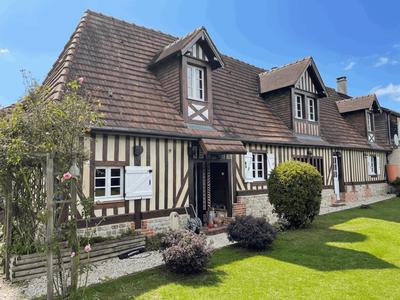 Maison - 230 m² - 9 pièces