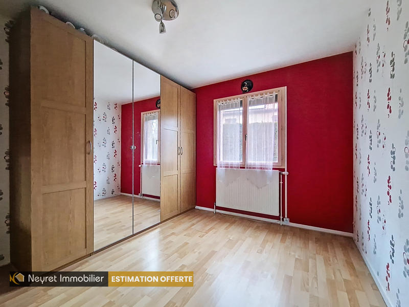 Maison - 137 m² - 7 pièces