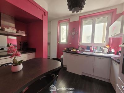 Appartement - 145 m² - 5 pièces