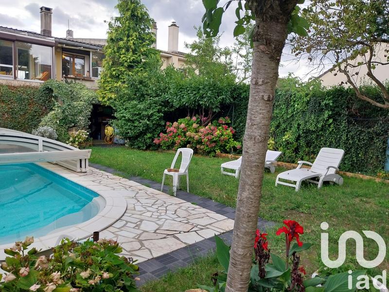 Maison - 100 m² - 6 pièces