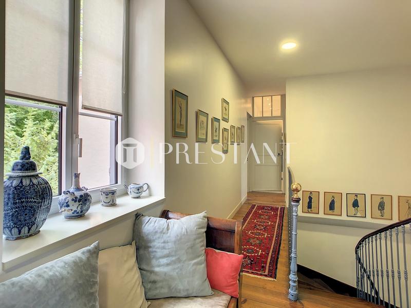 Maison - 380 m² - 12 pièces