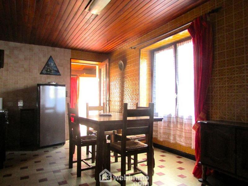 Maison - 96 m² - 4 pièces