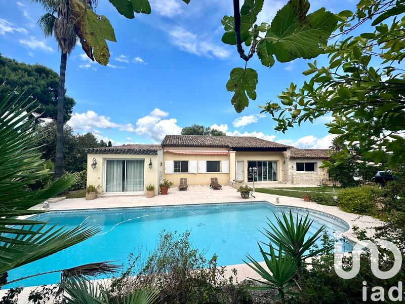 Maison - 280 m² - 7 pièces