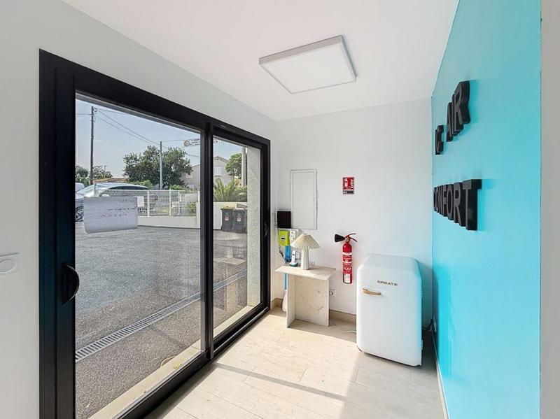 Bureau - 83 m² - 2 pièces