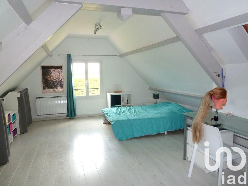 Maison - 220 m² - 10 pièces