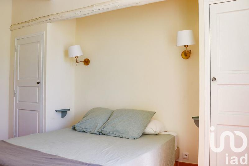 Maison - 220 m² - 10 pièces