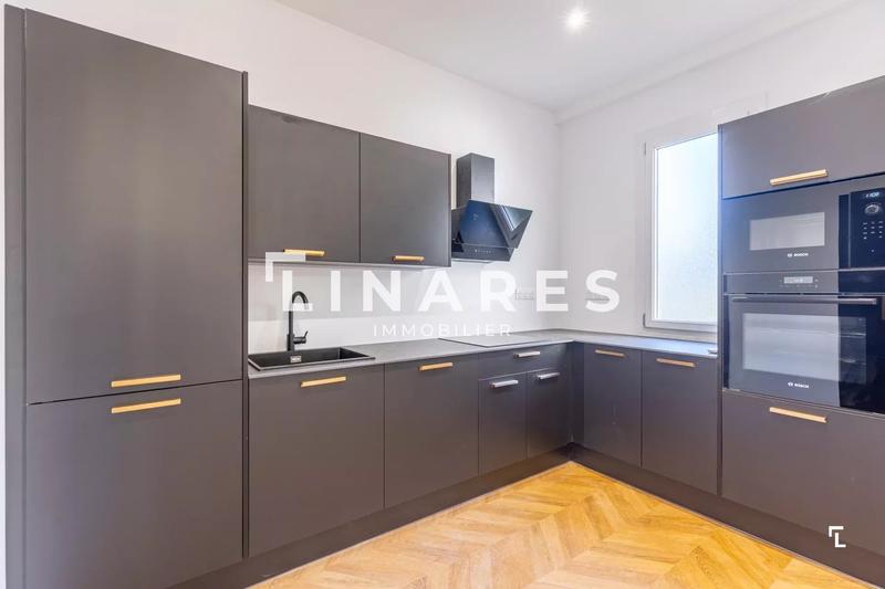 Appartement - 82 m² - 4 pièces