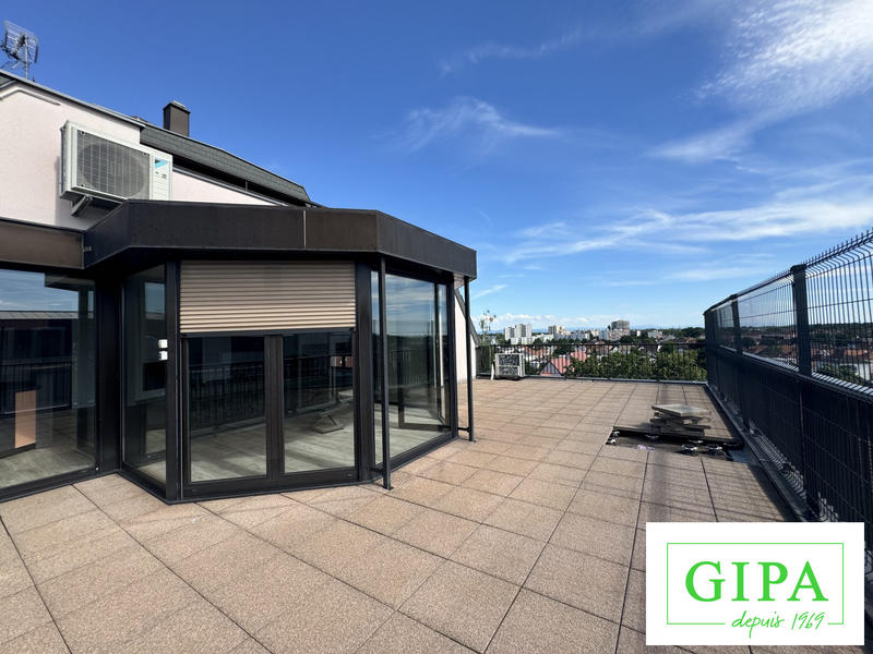 Appartement - 193 m² - 3 pièces