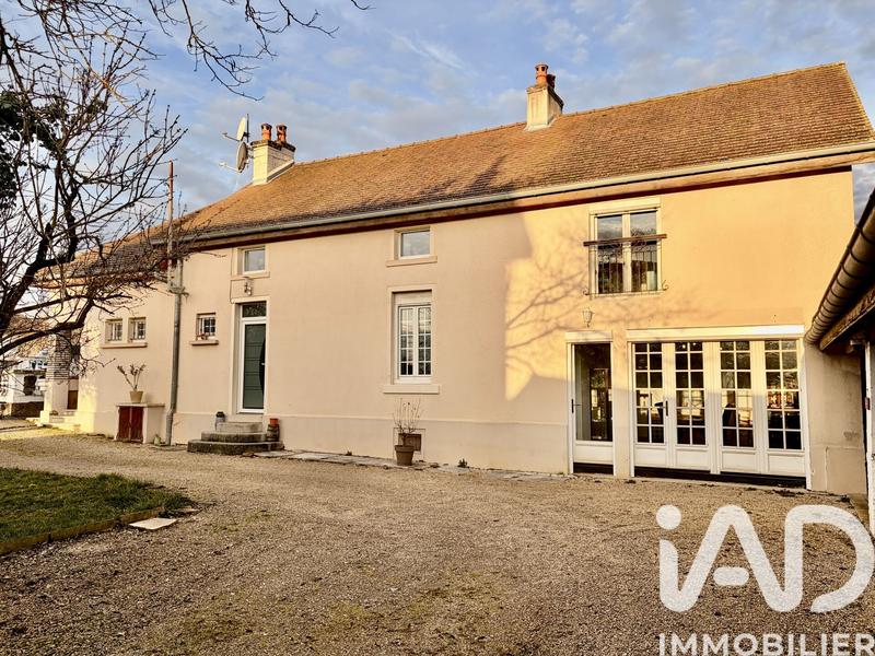 Maison - 145 m² - 7 pièces