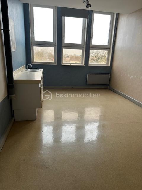 Bureau - 236 m² - 7 pièces