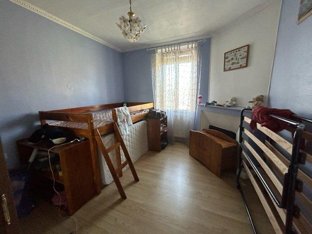 Maison - 224 m² - 10 pièces