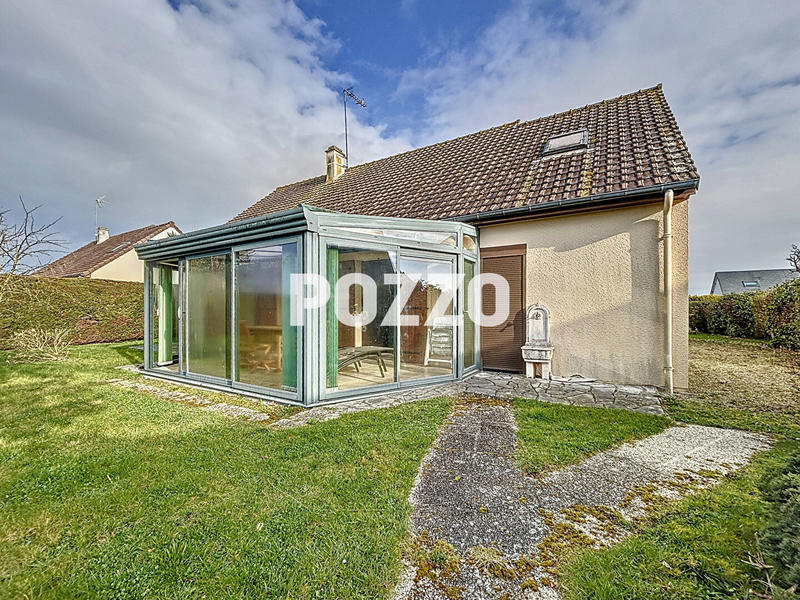 Maison - 93 m² - 5 pièces