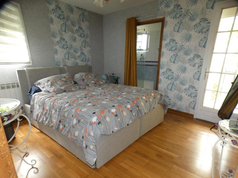 Maison - 144 m² - 7 pièces