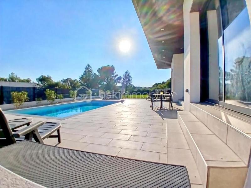 Maison - 190 m² - 6 pièces