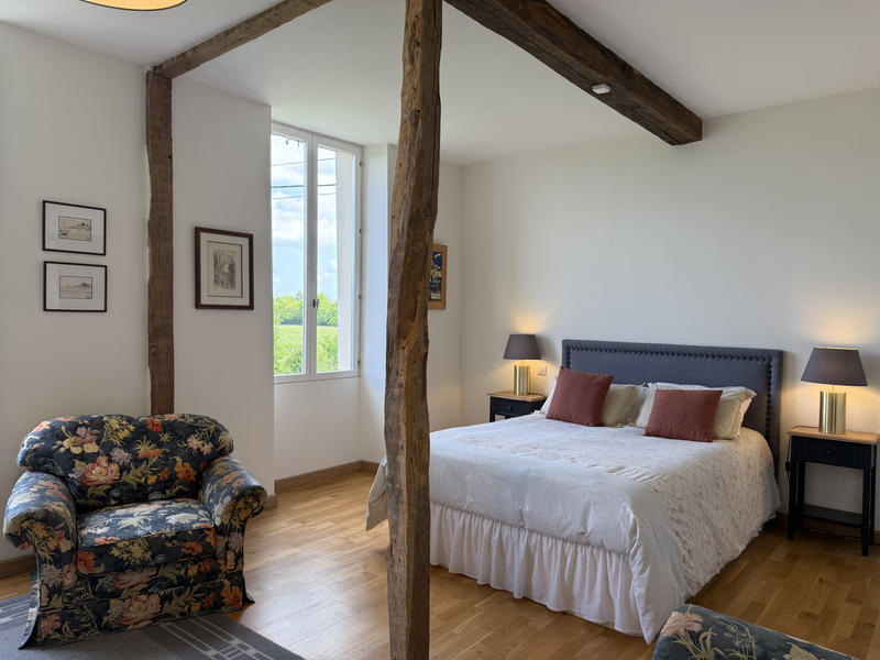 Maison - 262 m² - 9 pièces