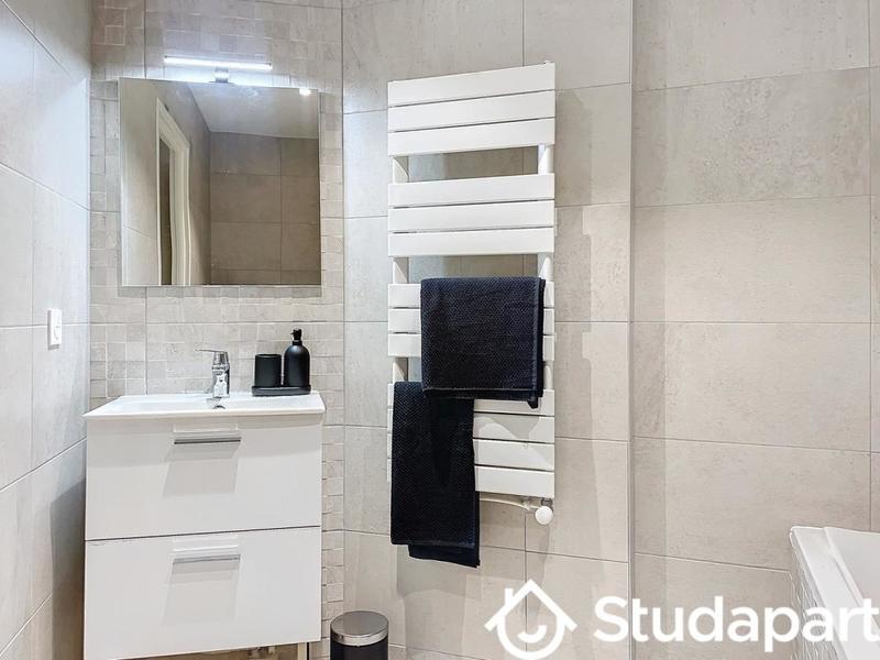 Chambre - 12 m² - 1 pièce