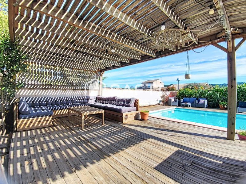 Maison - 123 m² - 4 pièces