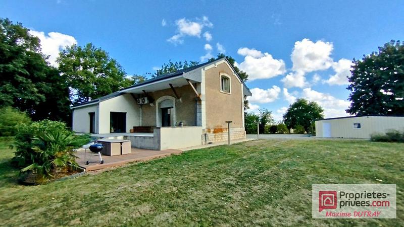 Maison - 210 m² - 6 pièces