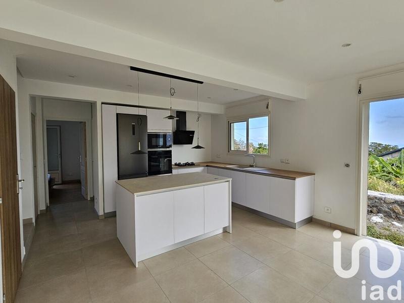 Maison - 97 m² - 4 pièces