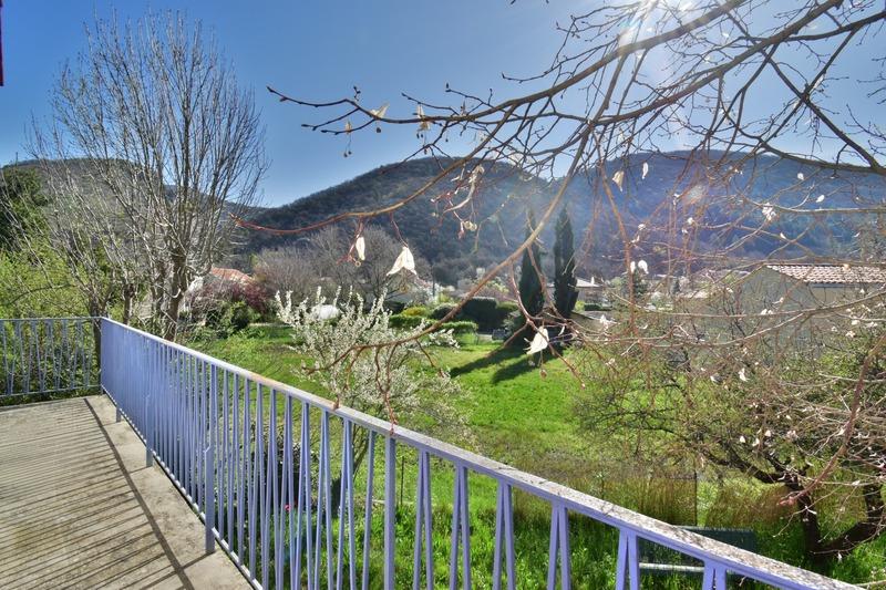 Maison - 158 m² - 6 pièces