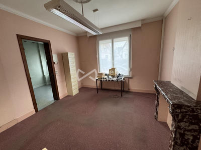 Maison - 122 m² - 8 pièces