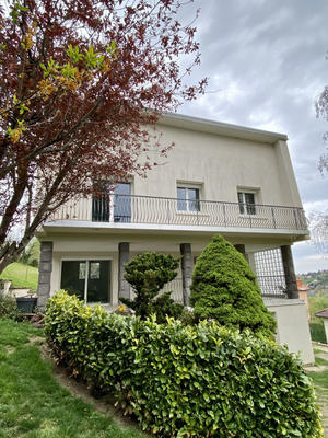 Maison - 105 m² - 4 pièces