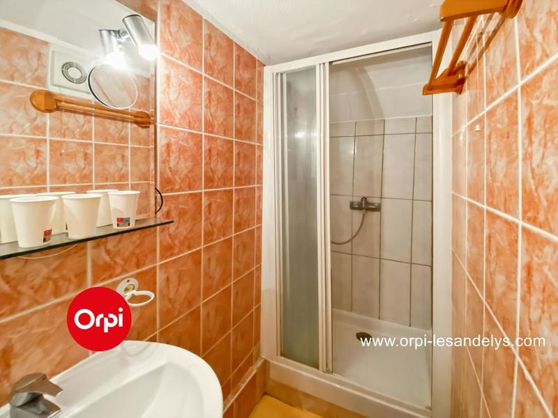 Maison - 218 m² - 9 pièces