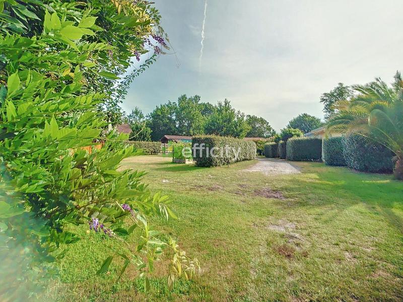 Maison - 332 m² - 24 pièces