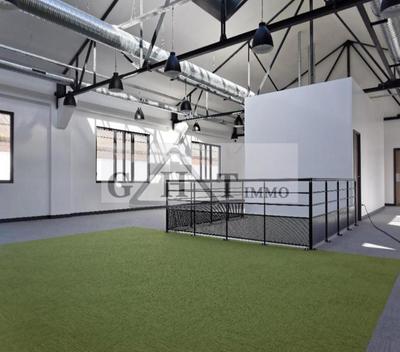 Entrepôt - 3 292 m²