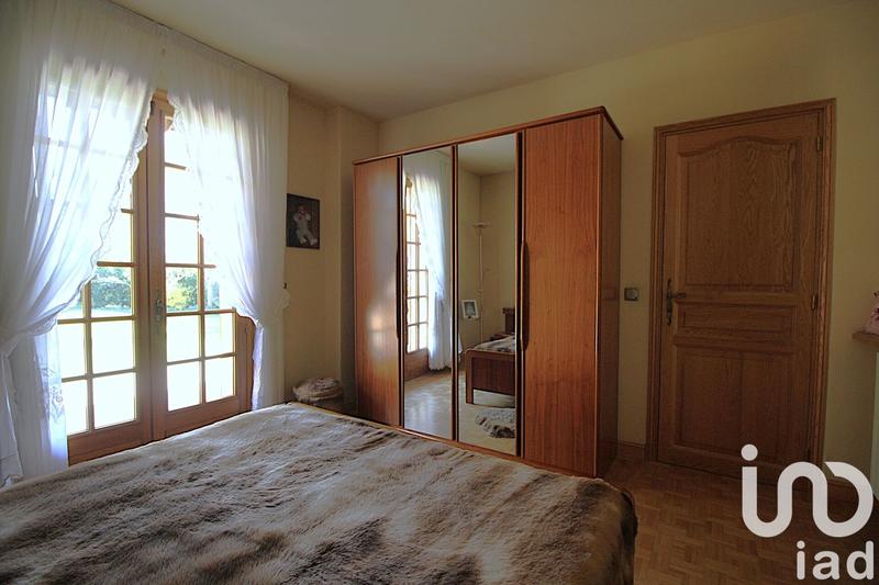 Maison - 185 m² - 7 pièces