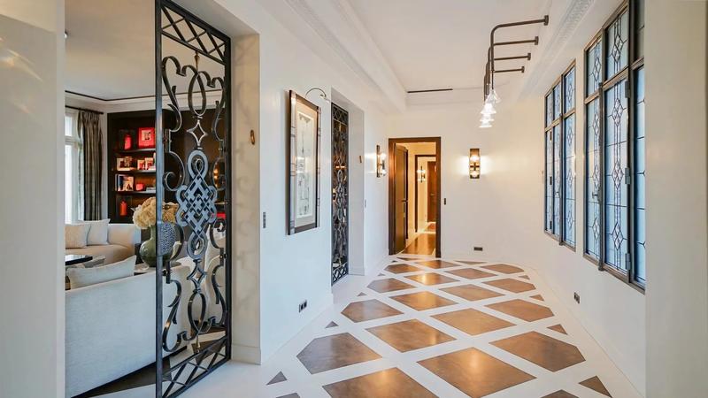 Appartement - 288 m² - 7 pièces