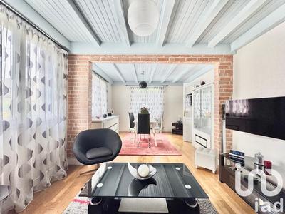 Maison - 90 m² - 5 pièces