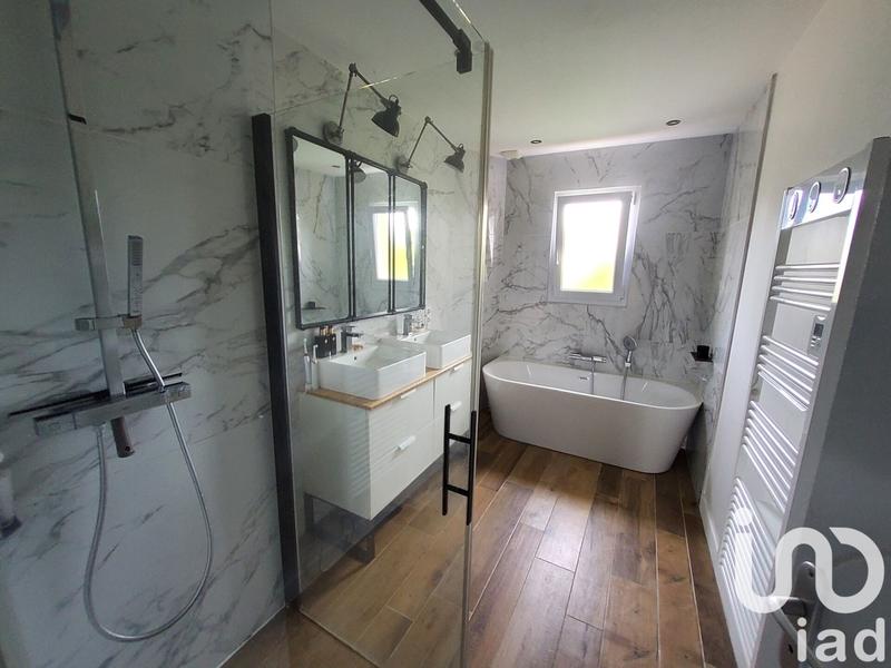 Maison - 145 m² - 5 pièces