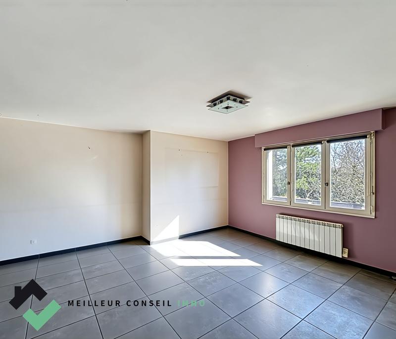 Maison traditionnelle - 188 m² - 7 pièces