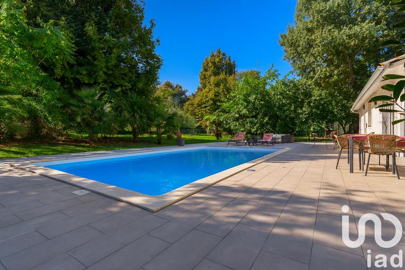 Maison - 190 m² - 6 pièces