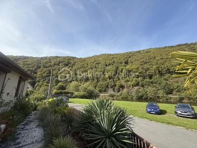 Pavillon - 90 m² - 6 pièces